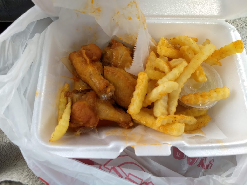 Lindys Chicken | restaurant | 19390 FL-20, Blountstown, FL 32424, USA | 8506747777 OR +1 850-674-7777