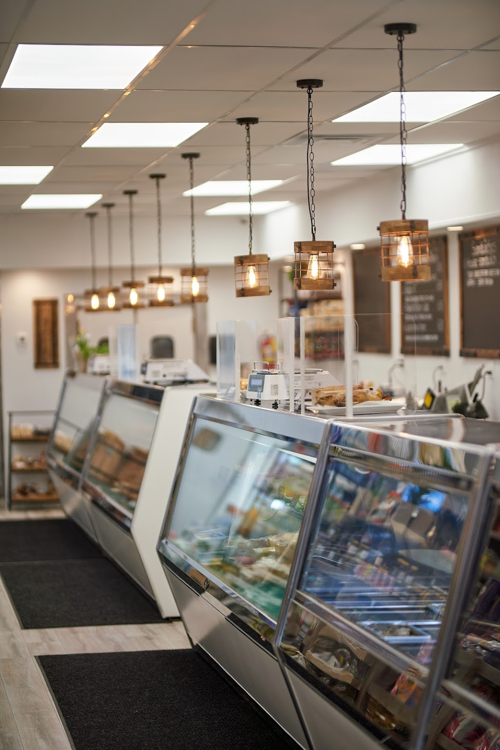 ZaZas Deli | restaurant | 3055 N Milwaukee Ave, Chicago, IL 60618, USA | 7734868160 OR +1 773-486-8160