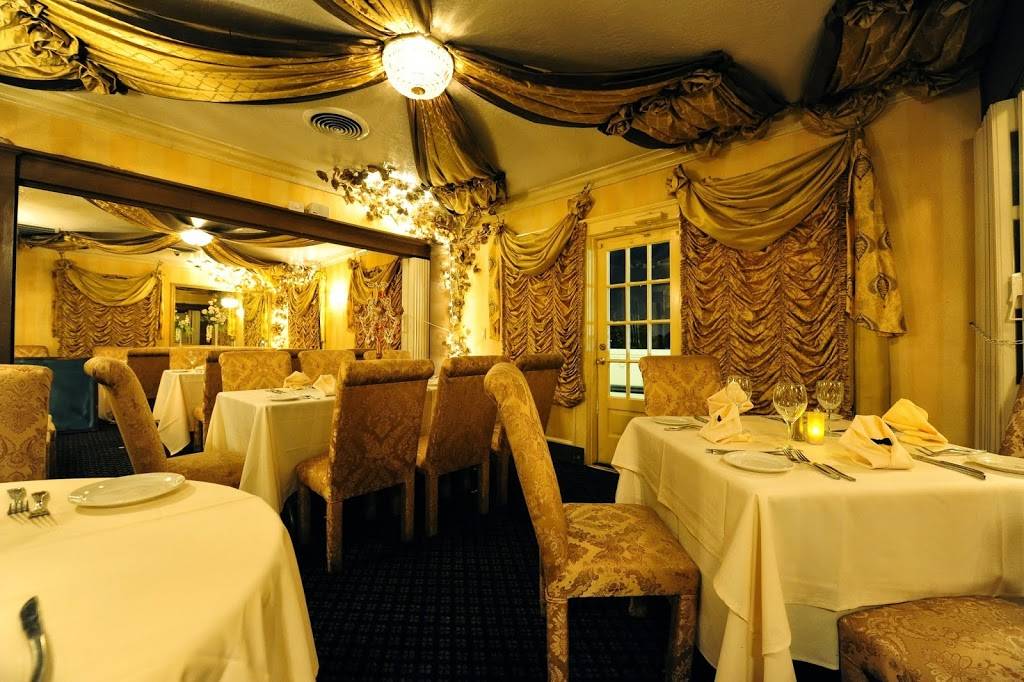 Anaheim White House | restaurant | 887 S Anaheim Blvd, Anaheim, CA 92805, USA | 7147721381 OR +1 714-772-1381