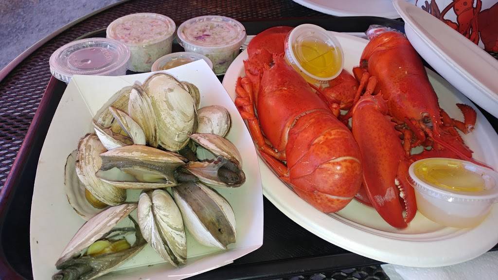 Docks Seafood | restaurant | 15 Evans St, South Portland, ME 04106, USA | 2078994433 OR +1 207-899-4433
