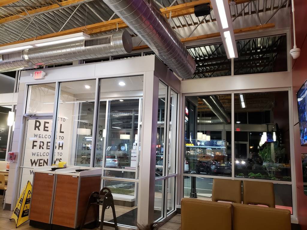 Wendys | restaurant | 820 US-1, Woodbridge Township, NJ 07095, USA | 7325107672 OR +1 732-510-7672