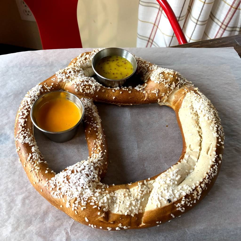 Port Bistro and Pub | restaurant | 201 Main St, Port Jefferson, NY 11777, USA | 6318282550 OR +1 631-828-2550