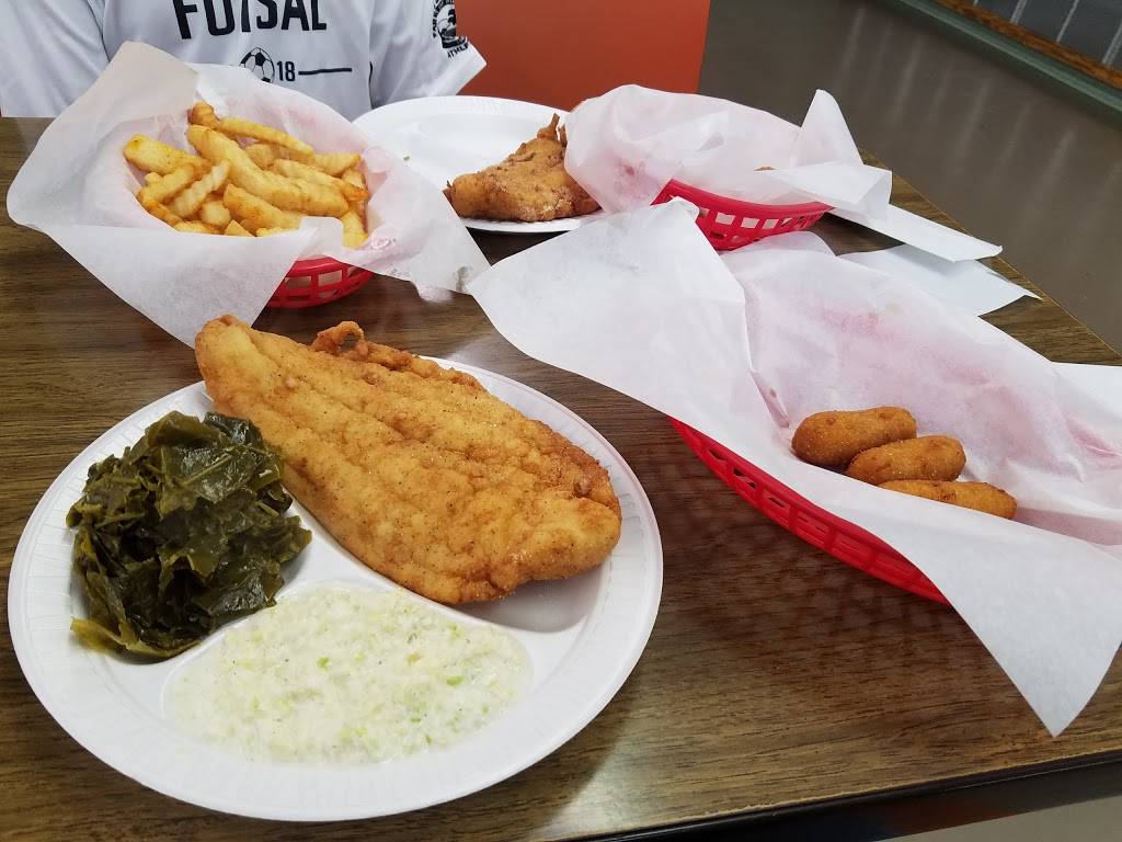 Seahorse Ranch Grill | restaurant | 24205 NC-50, Maple Hill, NC 28454, USA | 9103463558 OR +1 910-346-3558