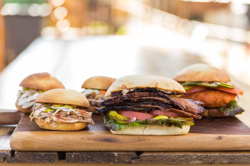 Black Bottom Southern Kitchen | cafe | 4806 Vineland Ave, North Hollywood, CA 91601, USA | 8188568532 OR +1 818-856-8532