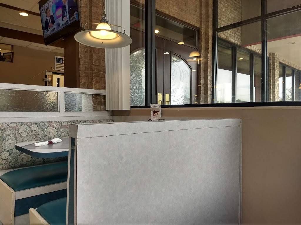 Zorbas Family Dining | restaurant | 37116 S Groesbeck Hwy, Clinton Twp, MI 48036, USA | 5864654131 OR +1 586-465-4131