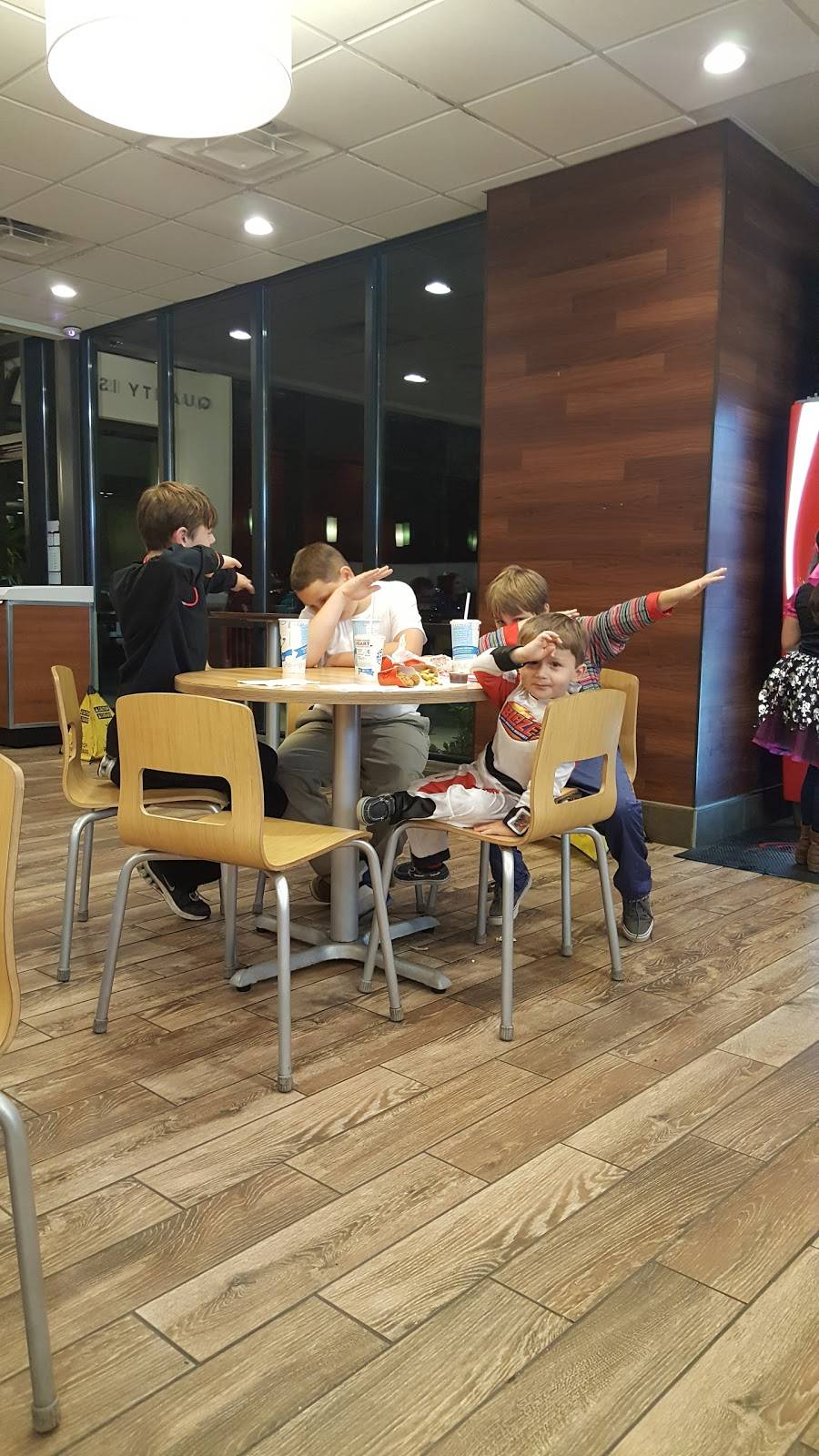 Wendys | restaurant | 7149 George Washington Memorial Hwy, Gloucester, VA 23061, USA | 8046944825 OR +1 804-694-4825