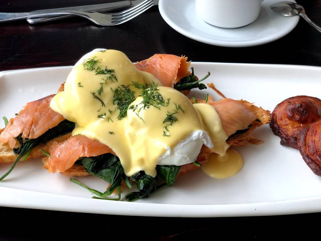 The Morning After | restaurant | 88 Fort York Blvd, Toronto, ON M5V 4A7, Canada | 6473505405 OR +1 647-350-5405