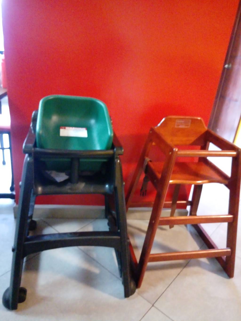 Los Pollos de la Cementera | restaurant | Calle Esmeralda 75, Costa Bella, 22898 Ensenada, B.C., Mexico | 016461207858 OR +52 646 120 7858