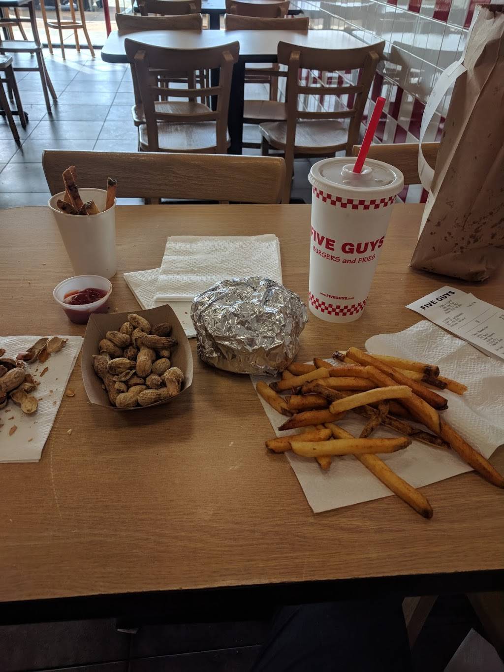 Five Guys | meal takeaway | 1645 S Voss Rd, Houston, TX 77057, USA | 7137835550 OR +1 713-783-5550