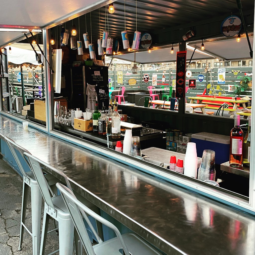 The Club Shot & Beer | restaurant | 113 N Addison Ave, Elmhurst, IL 60126, USA | 6308320113 OR +1 630-832-0113