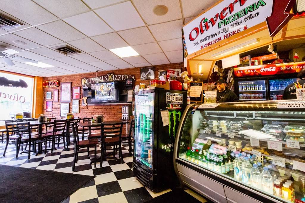 Oliveris Pizzeria | meal delivery | 14 Lebanon St, Hamilton, NY 13346, USA | 3158244444 OR +1 315-824-4444