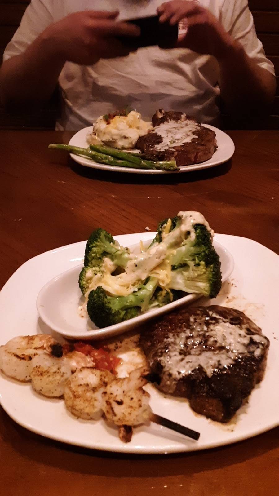 Outback Steakhouse | restaurant | 1551 Niagara Falls Blvd, Amherst, NY 14228, USA | 7168336067 OR +1 716-833-6067