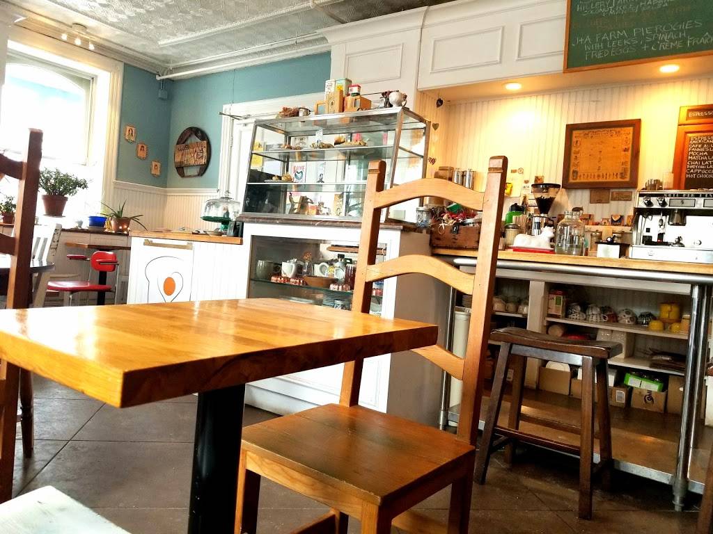 FANNIES | restaurant | 28 Railroad Ave, Warwick, NY 10990, USA | 8459863447 OR +1 845-986-3447