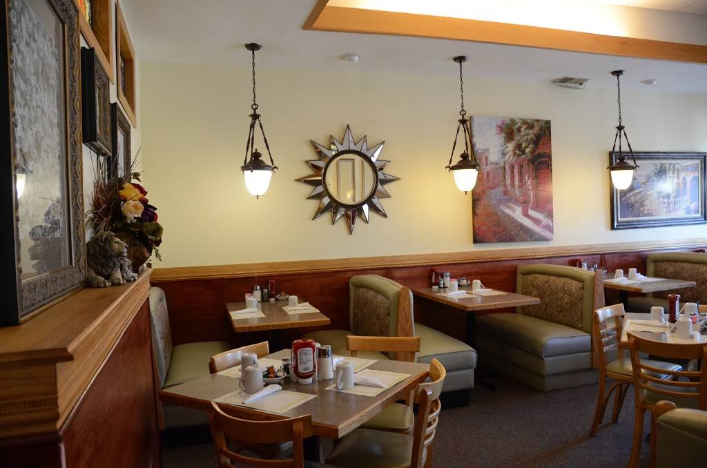 Yannis Cafe | cafe | 145 N Main St, Manteno, IL 60950, USA | 8154686331 OR +1 815-468-6331