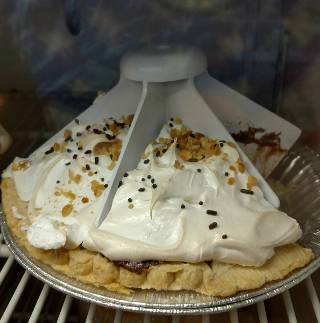 Village Family Restaurant | restaurant | 435 N Warpole St, Upper Sandusky, OH 43351, USA | 4192942945 OR +1 419-294-2945