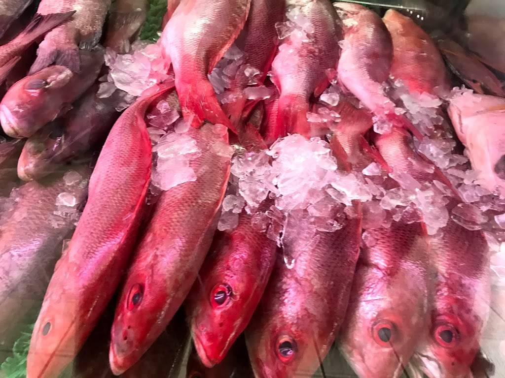 Heads Or Tails Seafood | restaurant | 3621 NW 54th St, Miami, FL 33142, USA | 3056342581 OR +1 305-634-2581