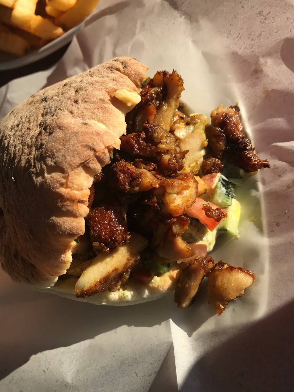 613 Grill | restaurant | 6219 N 7th St, Phoenix, AZ 85014, USA | 6022744444 OR +1 602-274-4444