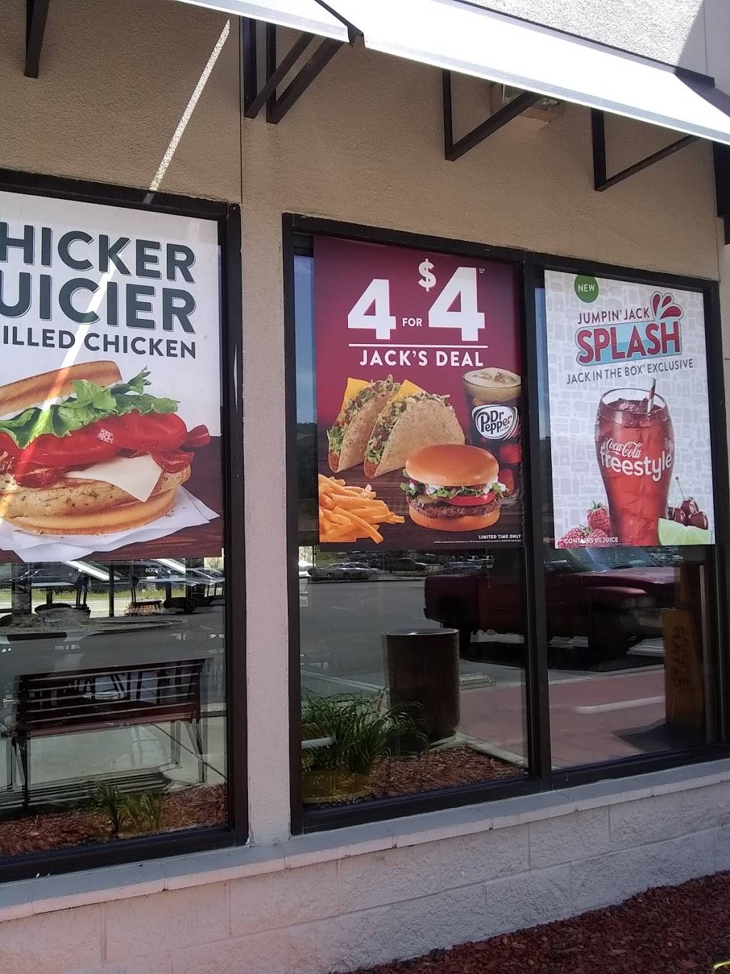 Jack in the Box | restaurant | 40070 CA-49, Oakhurst, CA 93644, USA | 5596586061 OR +1 559-658-6061