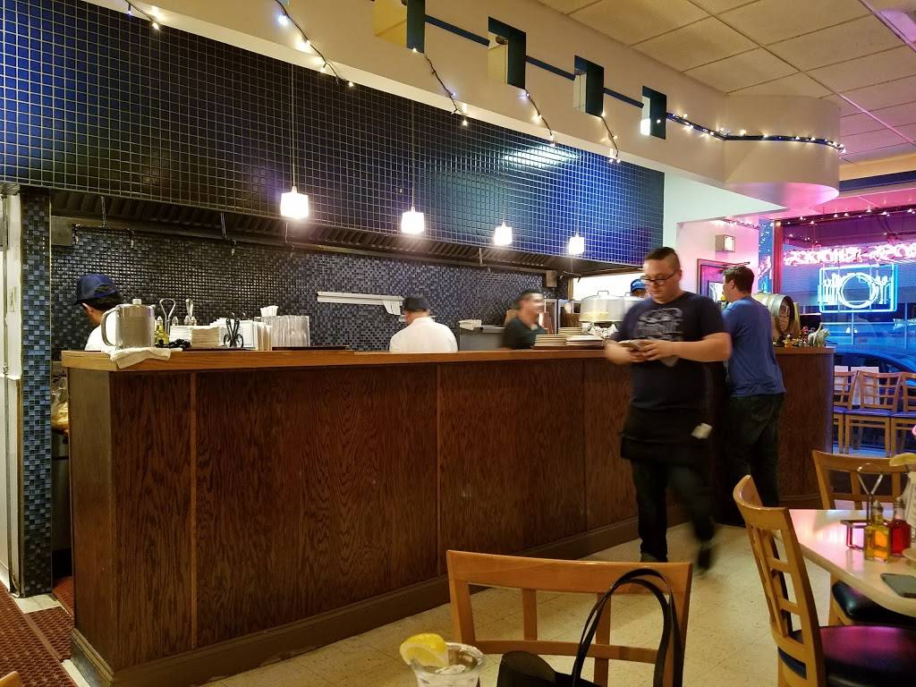 Cross-Rhodes Restaurant | restaurant | 913 Chicago Ave, Evanston, IL 60202, USA | 8474754475 OR +1 847-475-4475