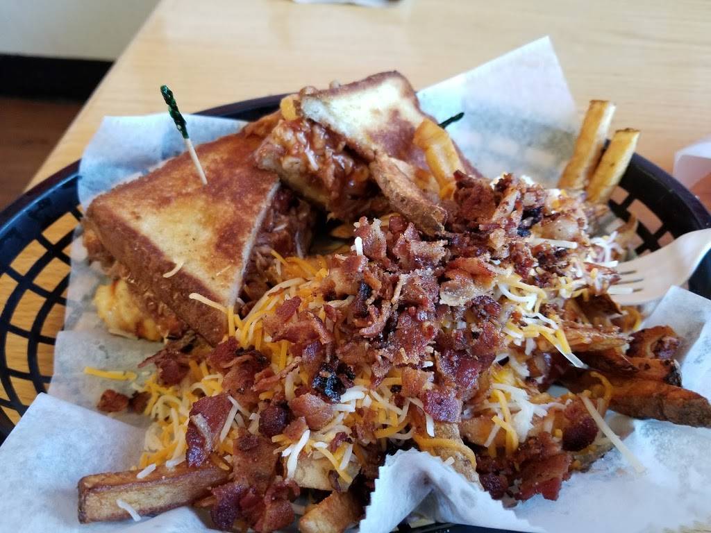 Jones Bones BBQ & Grub | restaurant | 35015 E Royalton Rd, Grafton, OH 44044, USA | 4404202210 OR +1 440-420-2210