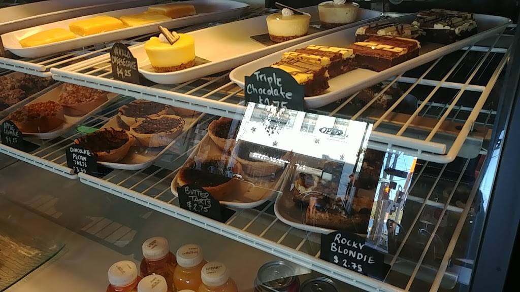 CREME CAFE | cafe | 2 Queen St E #101, Cambridge, ON N3C 2A6, Canada | 5192602227 OR +1 519-260-2227