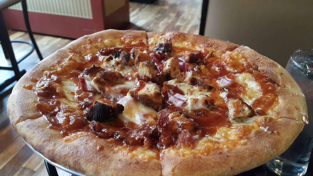 TreMonte Pizzeria Restaurant & Bar | night club | 44 Palmer St, Lowell, MA 01852, USA | 9784531110 OR +1 978-453-1110