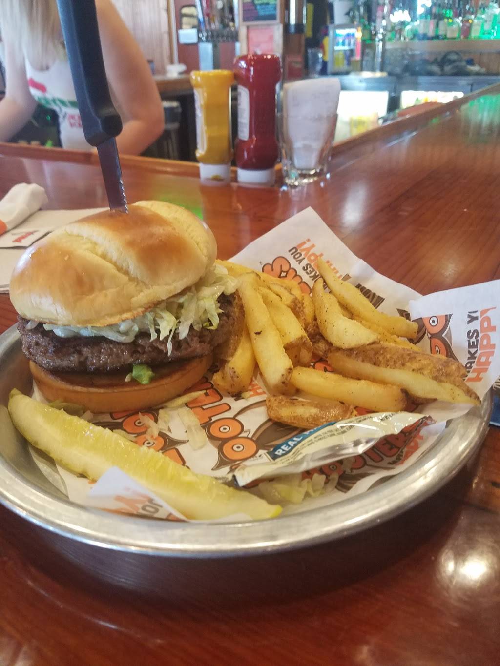 Hooters | restaurant | 275 Eastchester Dr, High Point, NC 27262, USA | 3368824668 OR +1 336-882-4668
