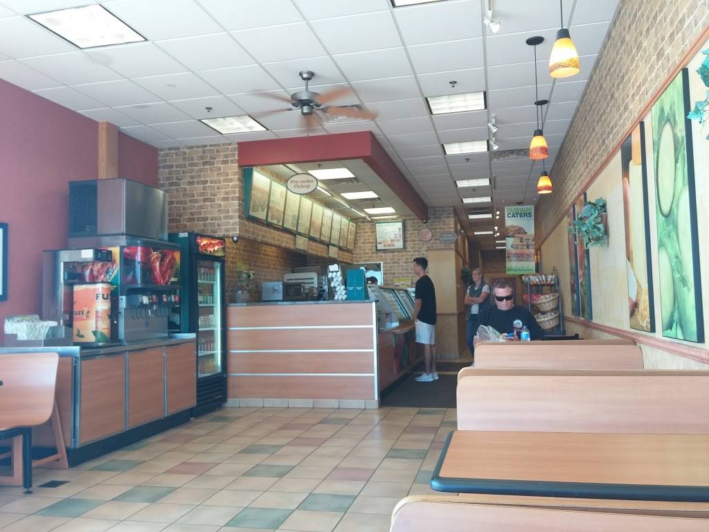 Subway Restaurants | restaurant | 2998 E 181st Ave, Hebron, IN 46341, USA | 2196960260 OR +1 219-696-0260
