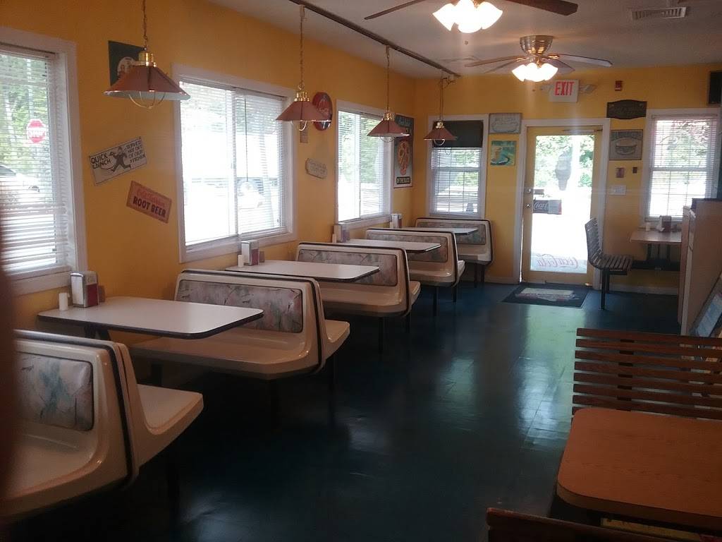 Twistys Family Restaurant | restaurant | 1508 Main St, Agawam, MA 01001, USA | 4137894901 OR +1 413-789-4901