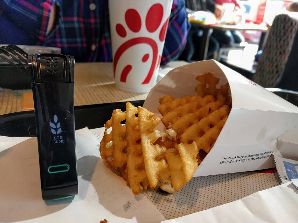 Chick-fil-A | restaurant | 2551 N Dale Mabry Hwy, Tampa, FL 33607, USA | 8134501832 OR +1 813-450-1832