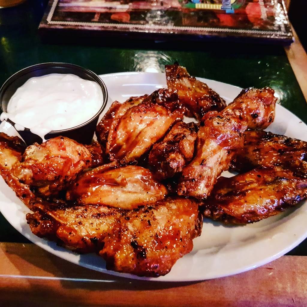 Gators Dockside | restaurant | 5275 Red Bug Lake Rd, Winter Springs, FL 32708, USA | 4076956622 OR +1 407-695-6622