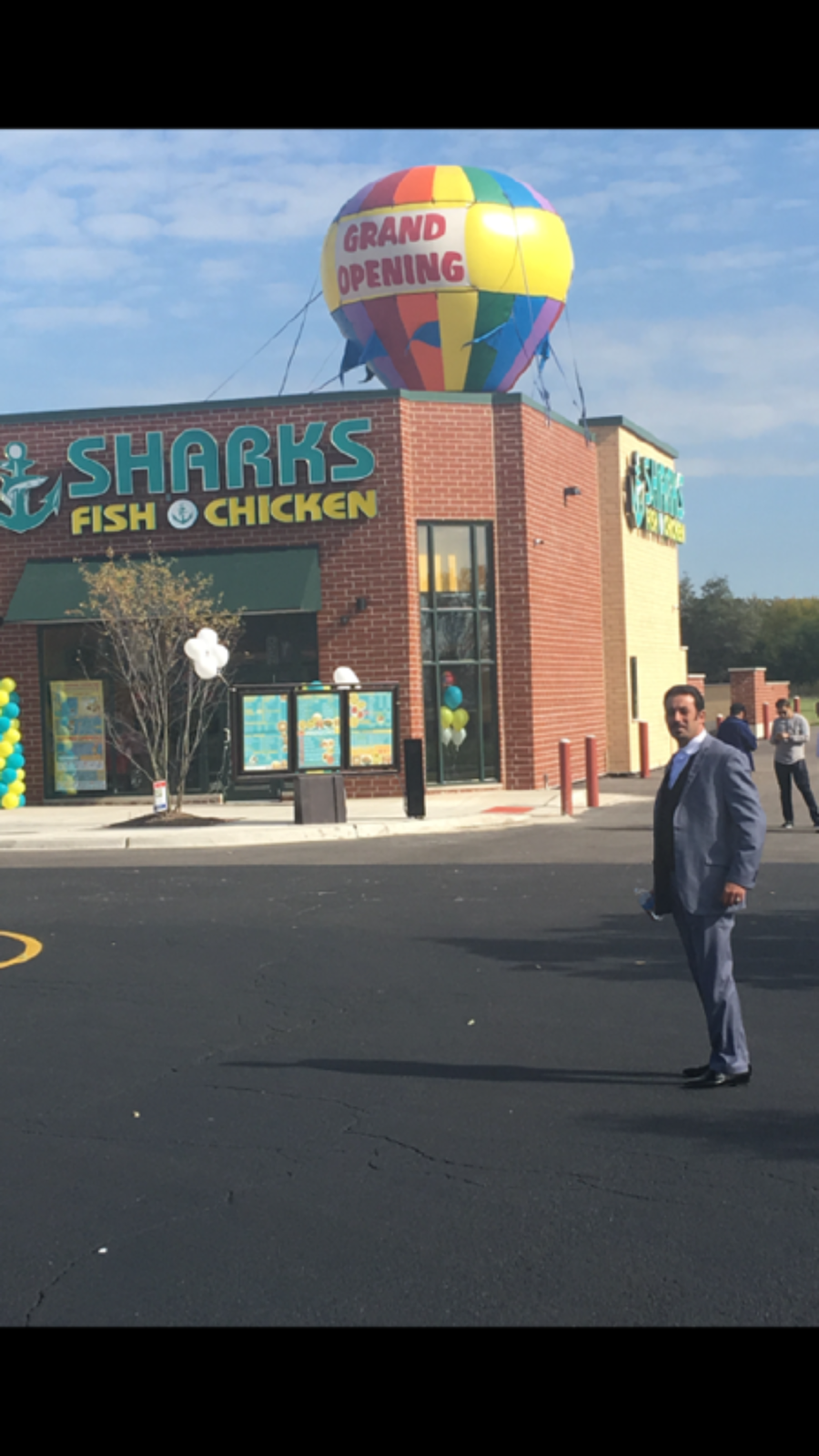 Sharks Fish and Chicken | restaurant | 2560 Garfield St Unit 1, Gary, IN 46404, USA | 2199510271 OR +1 219-951-0271