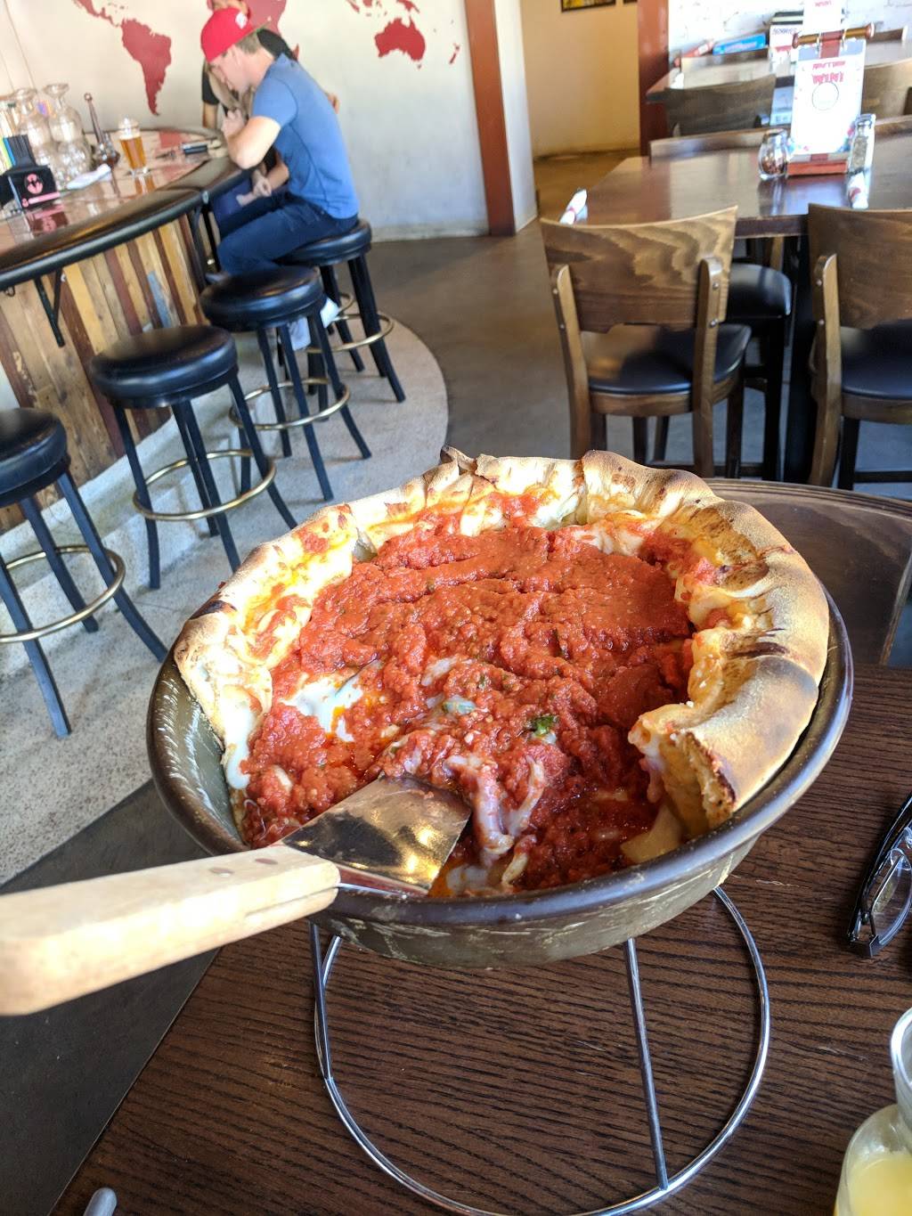 Cruisers Pizza Bar Grill | restaurant | 801 E Balboa Blvd, Newport Beach, CA 92661, USA | 9492209414 OR +1 949-220-9414