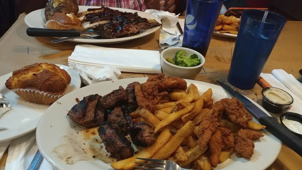 Clyde’s Grill and Bar | restaurant | 642 Providence Hwy, Walpole, MA 02081, USA | 5086602206 OR +1 508-660-2206