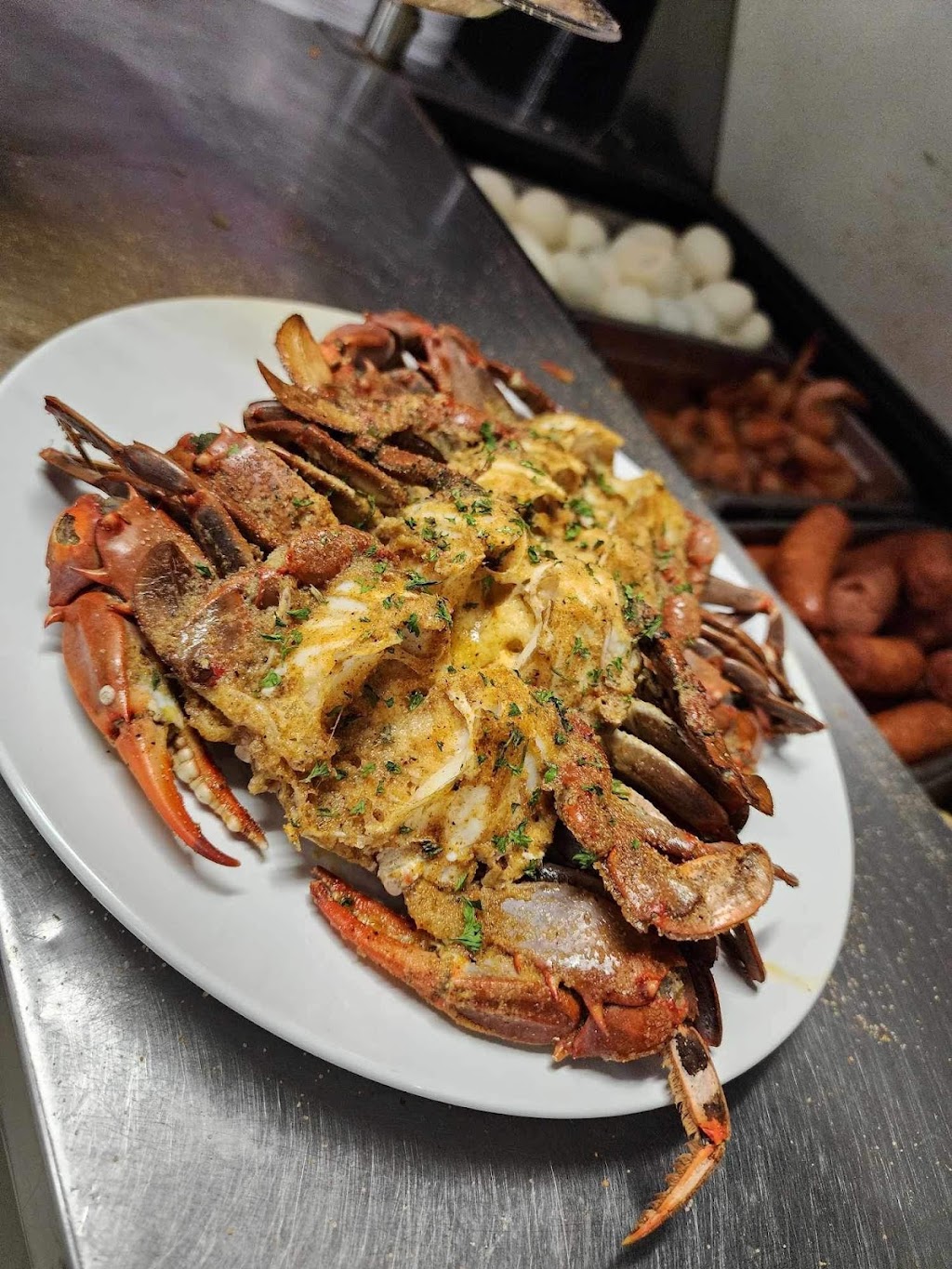 Leweys Seafood and Wings (Arlington) | restaurant | 1350 University Blvd N, Jacksonville, FL 32211, USA | 9043794045 OR +1 904-379-4045