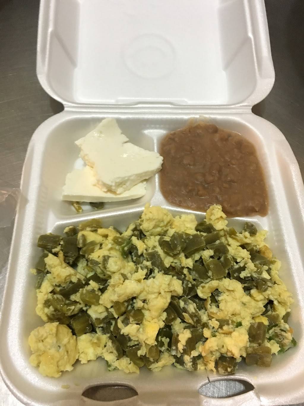 Lonchería Sarita | restaurant | Adolfo de La Huerta 5608, Manuelparedes I, 22620 Tijuana, B.C., Mexico | 016647092885 OR +52 664 709 2885