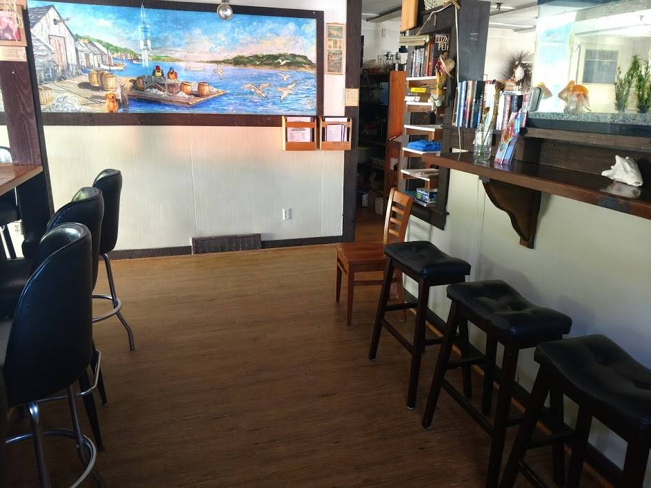 Castaways | restaurant | 986 MA-28, South Harwich, MA 02661, USA | 5084328508 OR +1 508-432-8508
