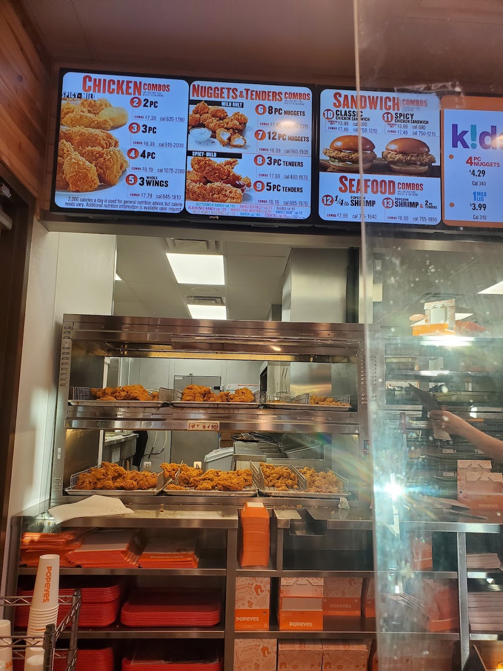 Popeyes Louisiana Kitchen | restaurant | 1110 N Stone Ave, Tucson, AZ 85705, USA | 5208824907 OR +1 520-882-4907