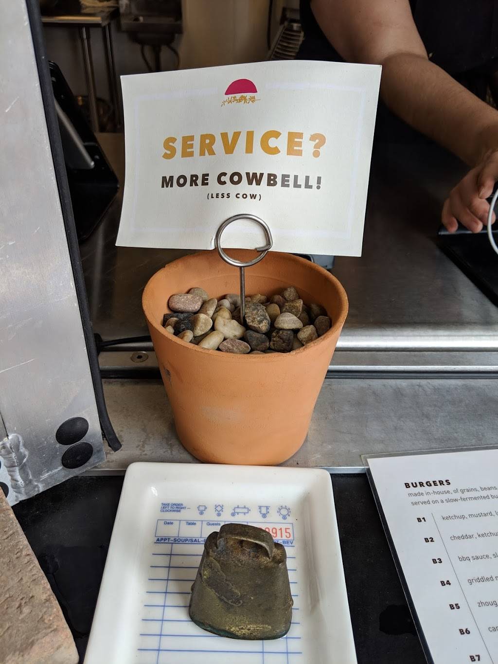 Beaut Burger | restaurant | 267 South Avenida del Convento, Tucson, AZ 85745, USA | 5203445907 OR +1 520-344-5907