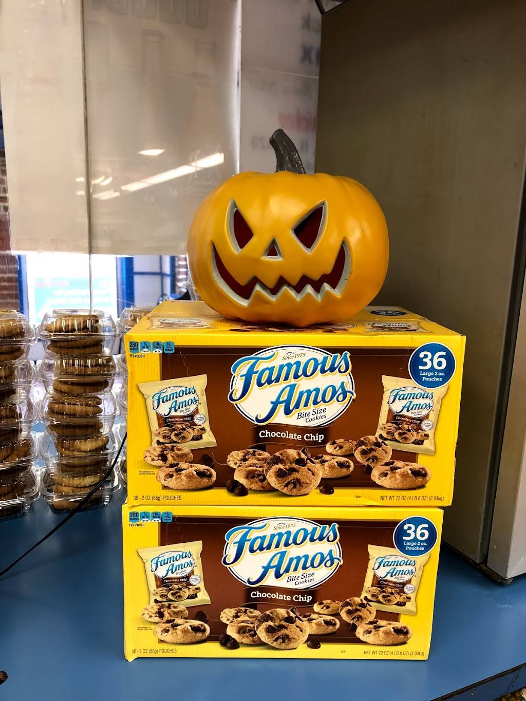 Golden Fish & Chicken 63rd & Richmond | restaurant | 2730, 2926 W 63rd St, Chicago, IL 60629, USA | 7734340449 OR +1 773-434-0449