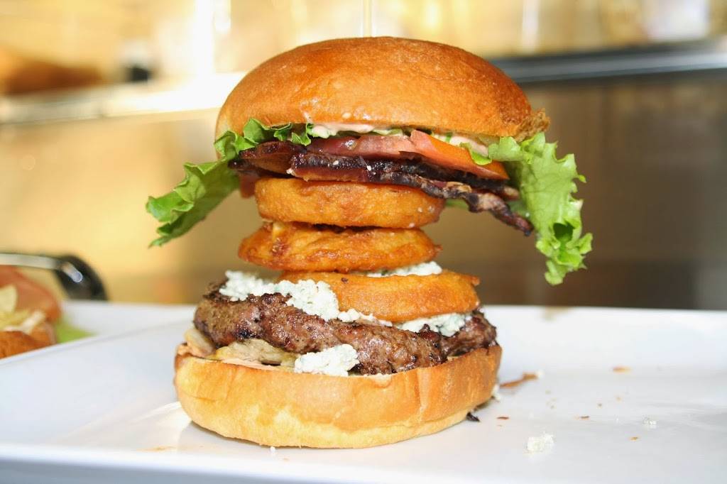 That One Spot Burgers | restaurant | 10968 W Colonial Dr, Ocoee, FL 34761, USA | 4078777575 OR +1 407-877-7575
