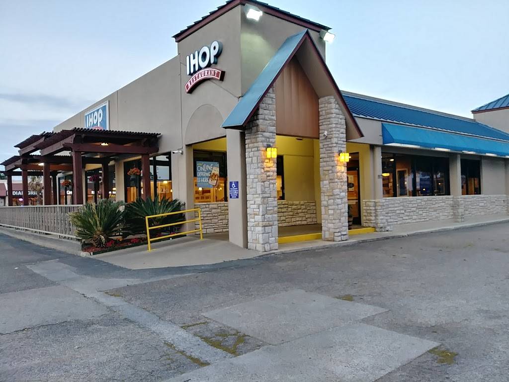 IHOP | restaurant | 197 Greens Rd, Houston, TX 77060, USA | 2818764467 OR +1 281-876-4467