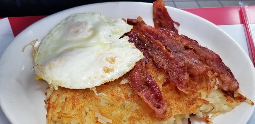 Fantastic Burgers | restaurant | 3400 Cherry Ave, Long Beach, CA 90807, USA | 5624902777 OR +1 562-490-2777