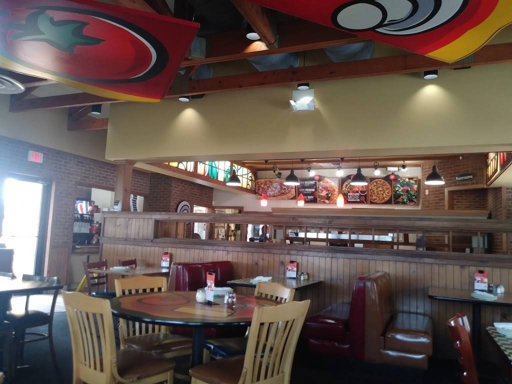 Pizza Hut | restaurant | 2316 James L Redman Pkwy, Plant City, FL 33563, USA | 8137528222 OR +1 813-752-8222