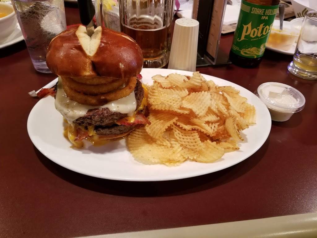 City Limits Saloon & Grill | restaurant | 4514 9th St, Rock Island, IL 61201, USA | 3097864889 OR +1 309-786-4889