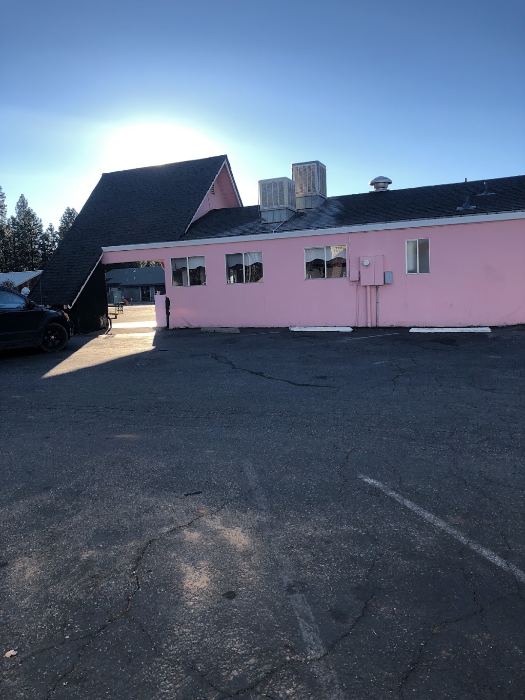 Alpine Drive Inn | restaurant | 37148 CA-299, Burney, CA 96013, USA | 5303352211 OR +1 530-335-2211