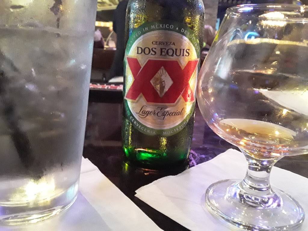 Favoritz Restaurant and Lounge | restaurant | 6501 S Cooper St Ste 101, Arlington, TX 76001, USA | 6824085137 OR +1 682-408-5137