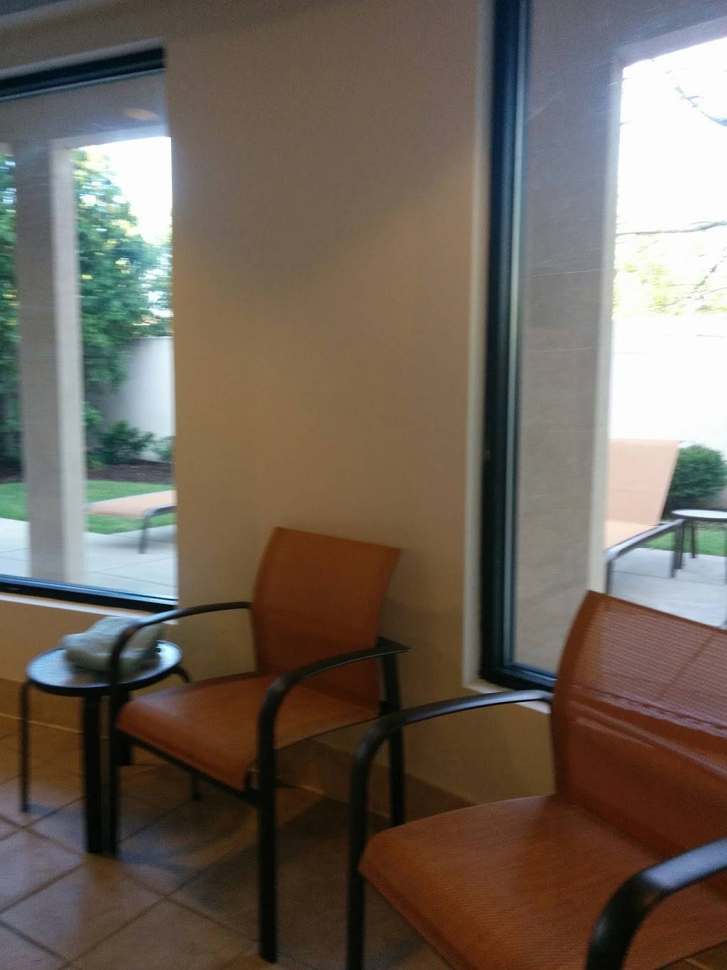 The Bistro – Eat. Drink. Connect.® | restaurant | 4825 N Main St, Mishawaka, IN 46545, USA | 5742729900 OR +1 574-272-9900