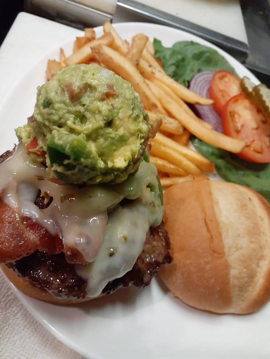 Three Dogs Tavern | restaurant | 3390 W 32nd Ave, Denver, CO 80211, USA | 7208541277 OR +1 720-854-1277