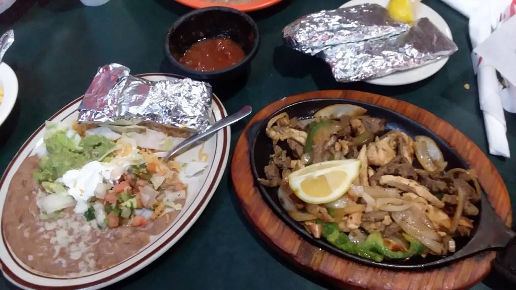 Mi Camino Real | restaurant | 2550 N Michigan St, Plymouth, IN 46563, USA | 5749414406 OR +1 574-941-4406